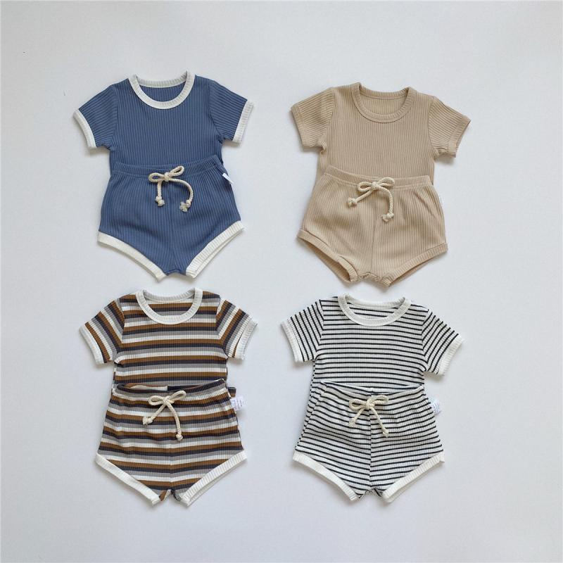 Conjunto de Bebê: Novo Conjunt - Baby Clothing Items avaliação e preço